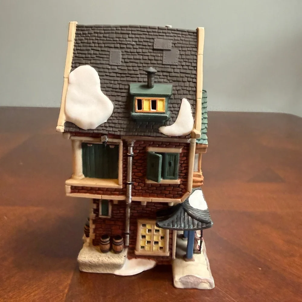 Dept 56 Dickens Village The‎ China Trader Porcelain Lighted Building 55840